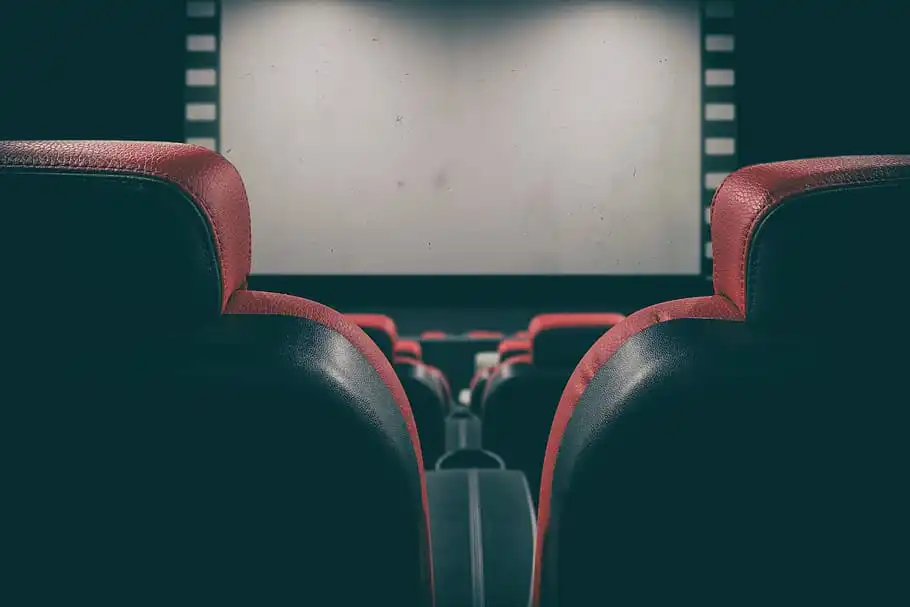cinema-theater-movie-theater-film-canvas-sit